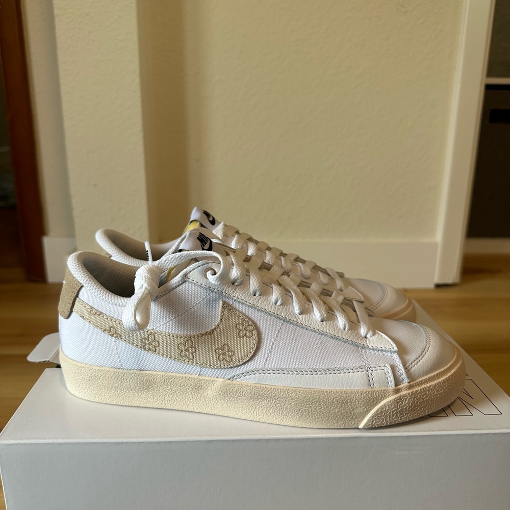 Nike Blazer Custom 8.5 Women's Classic Floral